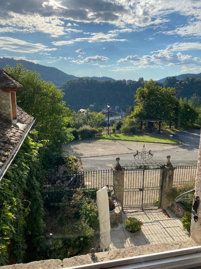 Le Clos St Georges Entraygues-sur-Truyère Dış mekan fotoğraf